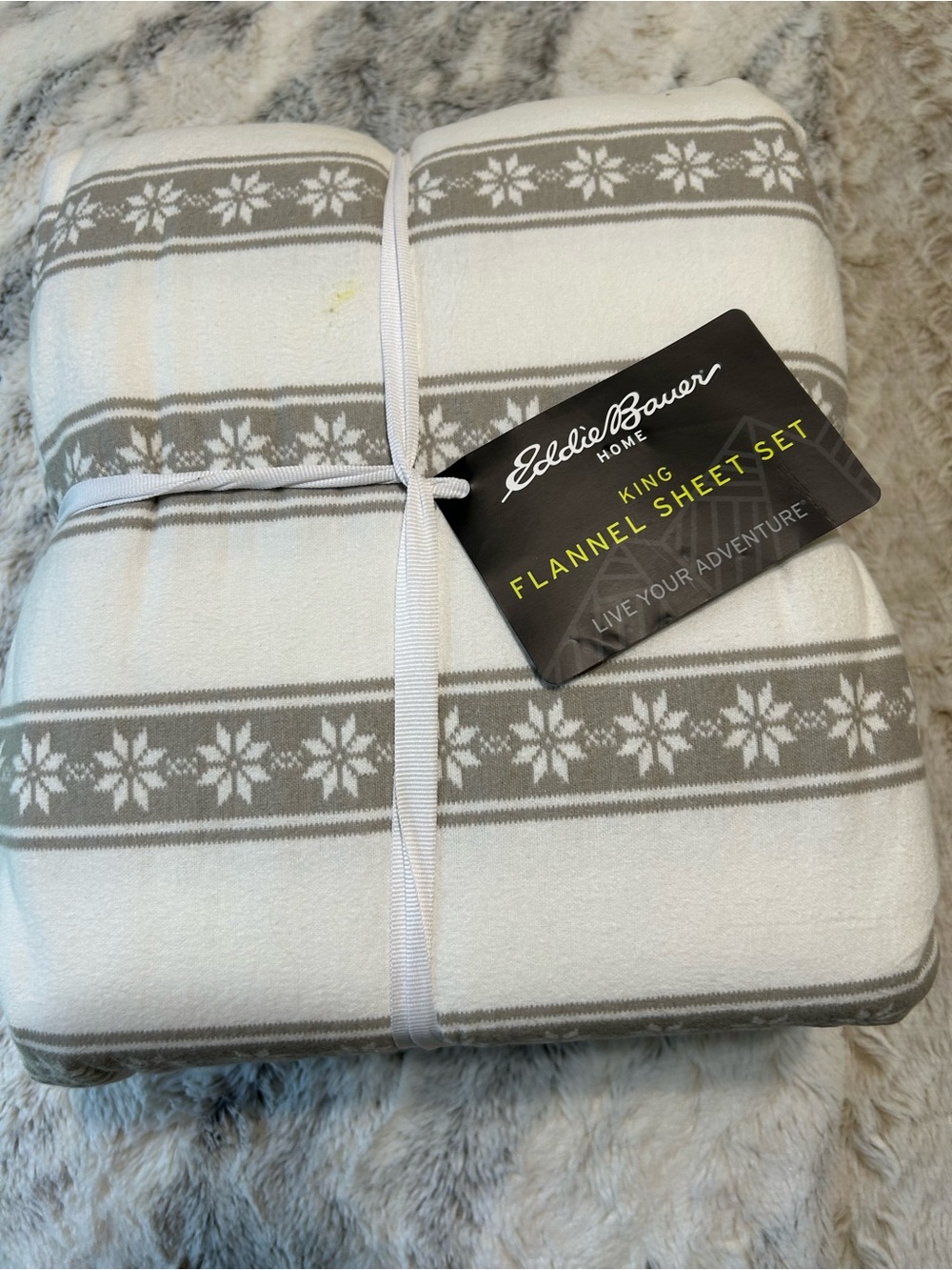 Eddie Bauer King Flannel Sheet Set - Gray & White Snowflake Stripe NWT